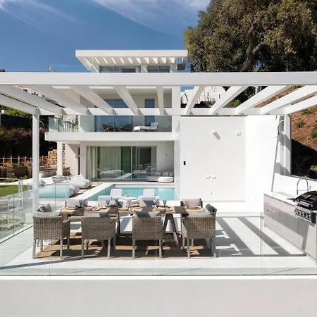 Luxury Alma Pool, Garden & Parking מארבלה