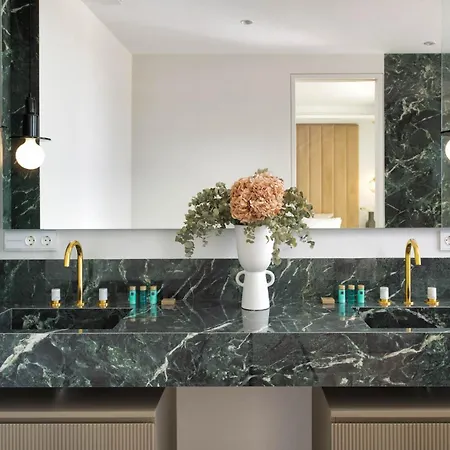 Luxury Alma Pool, Garden & Parking 别墅 马尔韦利亚