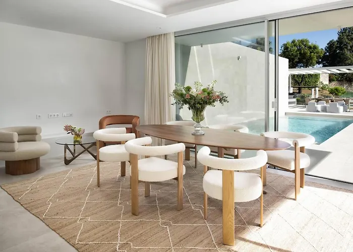 Luxury Alma Pool, Garden & Parking Willa Marbella