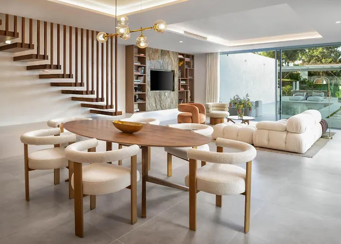 Luxury Alma Pool, Garden & Parking * Marbellac