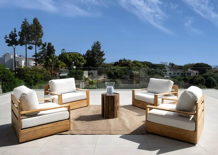 Luxury Alma Pool, Garden & Parking Марбелья