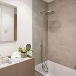Luxury Alma Pool, Garden & Parking